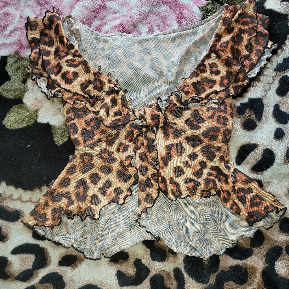 Leopard print mesh ruffle crop top